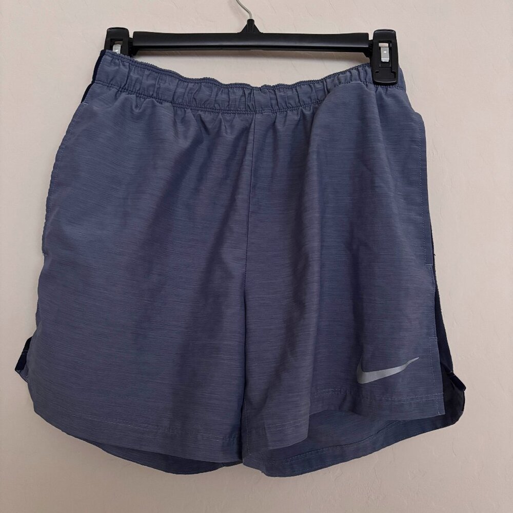 Mens Nike Challenger Shorts 5 inch inseam size small Dry Fit blue light blue